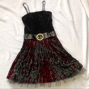 Un Deux Trois Belted Velvet Dress 7 Holiday Ready!